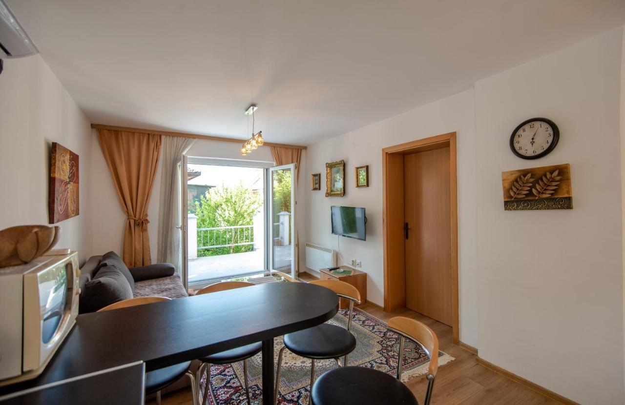 Apartman Mira Saraievo Exterior foto