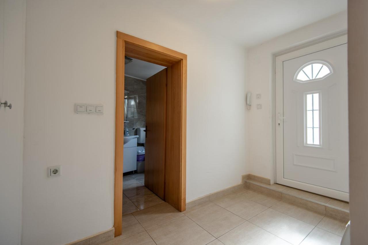 Apartman Mira Saraievo Exterior foto